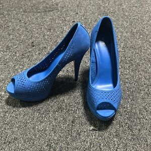 Apt 9 Blue Heels (8)